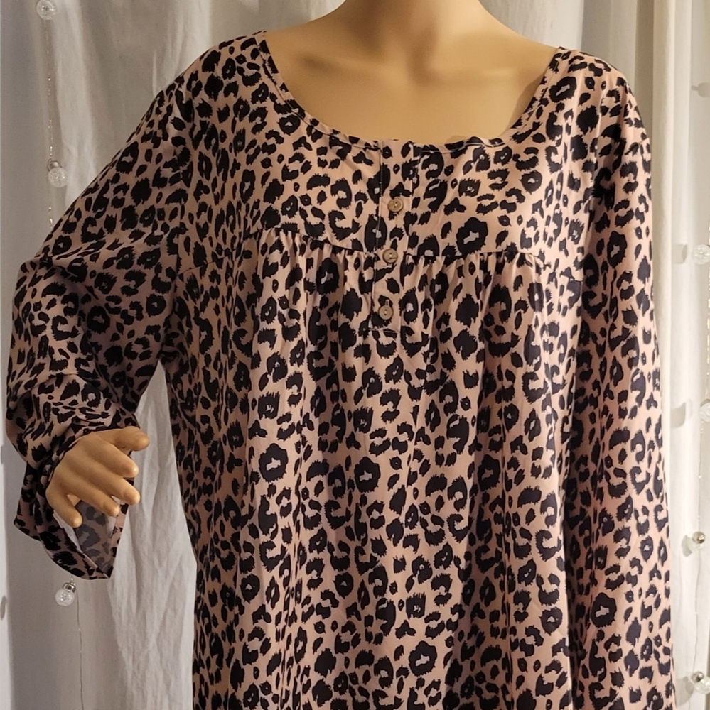 Women's Top